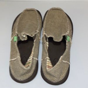 Boy’s Sanuk slip on shoes